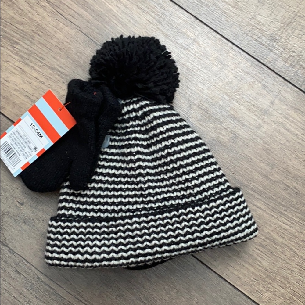 Cat & Jack Hat with Mittens. NEVER WORN w. Tags!